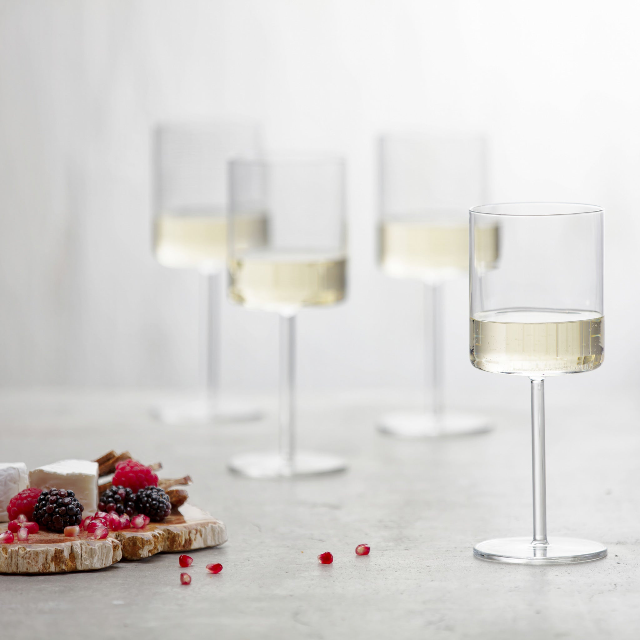 ドイツ　白ワイン　4本セット Amazon.co.jp: ドイツ白ワインセット 甘口 750ml×4本 : 食品